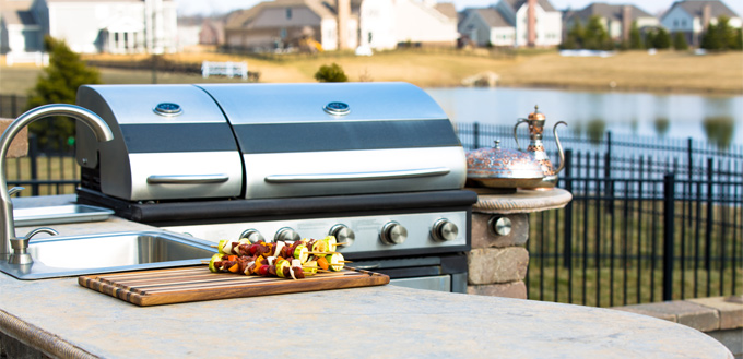 lid grill in the yard