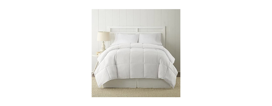 Best Pet Friendly Comforters for Dog Hair in 2022 | My Pet Needs That Best Pet Friendly Comforters for Dog Hair in 2022 | My Pet Needs That