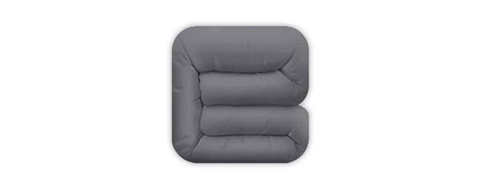 Best Pet Friendly Comforters for Dog Hair in 2022 | My Pet Needs That Best Pet Friendly Comforters for Dog Hair in 2022 | My Pet Needs That