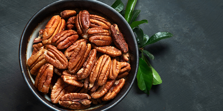 Pecan nuts in bowl.