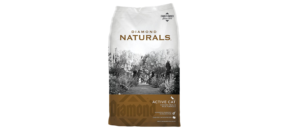 Best for Nursing Cats: Diamond Naturals Active Chicken Meal & Rice Formula