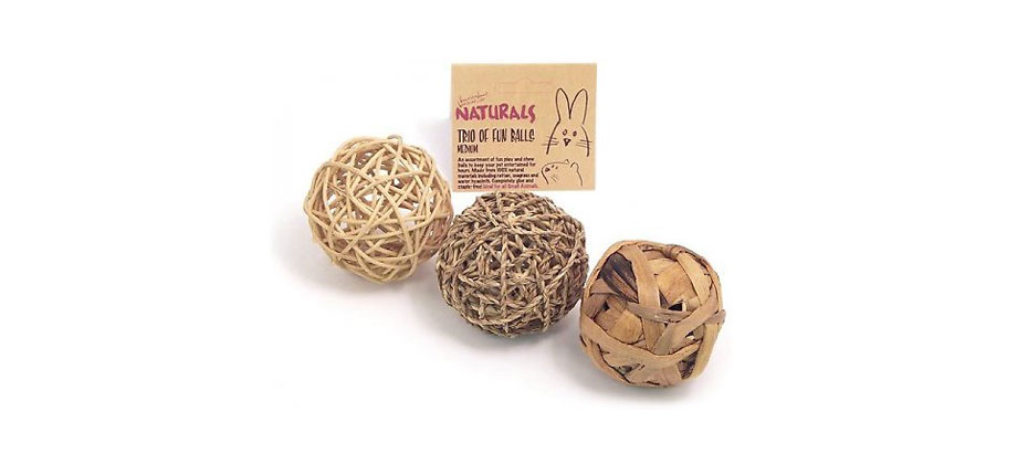 Naturals by Rosewood Trio of Fun Balls Small Pet Toy