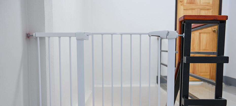 Baby gate safety door, white fence for safety children on stairs or dog gate