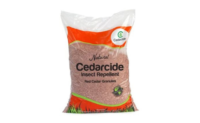 Cedar Mulch Granules for Dogs