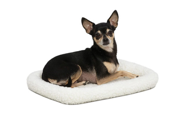 MidWest Homes for Pets White Fleece Dog Bed